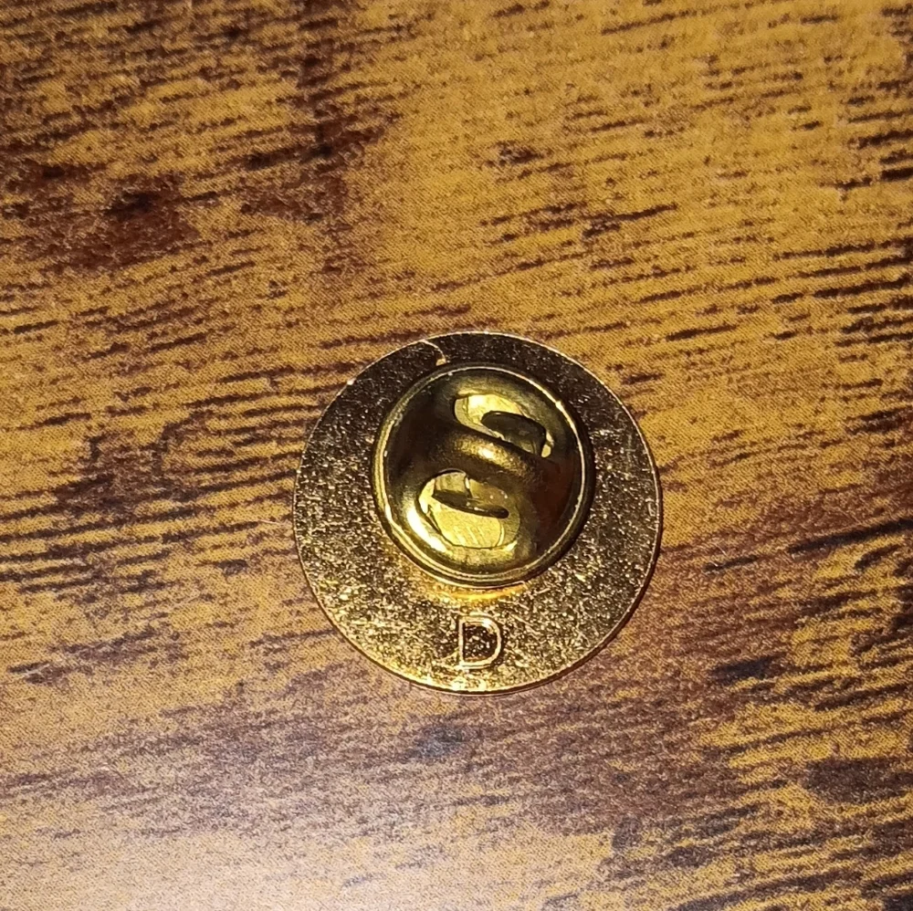 Enamel Pin World Trefoil GS USA Girl Scouts Brownies Juniors Cadets Vintage